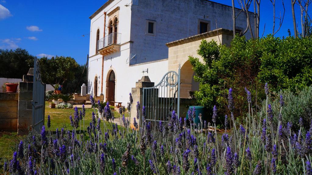 בית הארחה אוסטוני 	Antica Masseria Carparelli מראה חיצוני תמונה